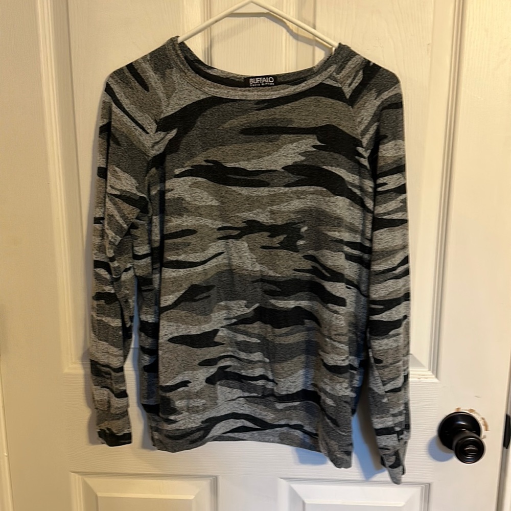 Ladies Camo Top